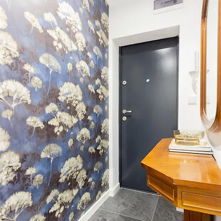 Appartement Downtown Near River By Rentujemy