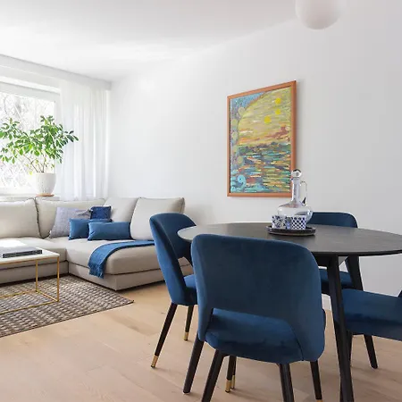 Downtown Near River By Rentujemy