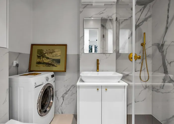 Downtown Near River By Rentujemy