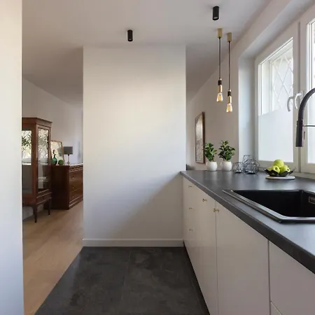 Apartment Downtown Near River By Rentujemy Warschau