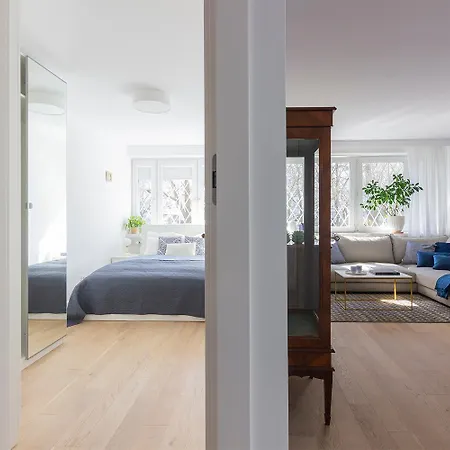 Apartment Downtown Near River By Rentujemy Warschau