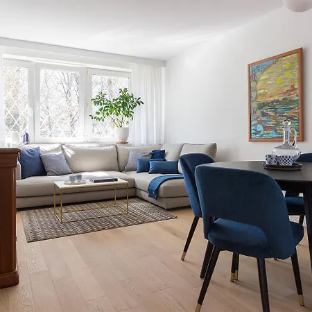 Apartment Downtown Near River By Rentujemy